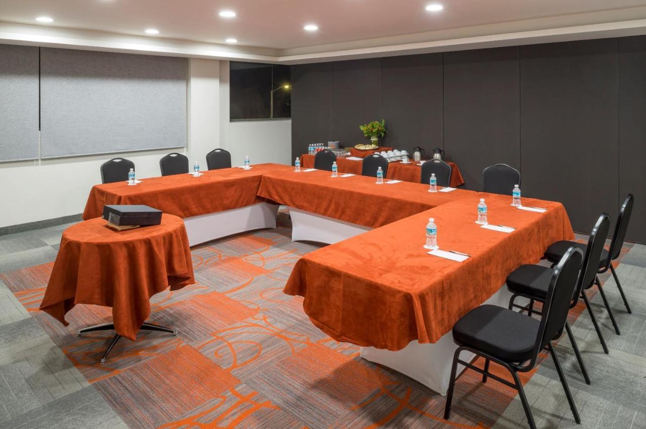 Real Inn Celaya Celaya  Εξωτερικό φωτογραφία